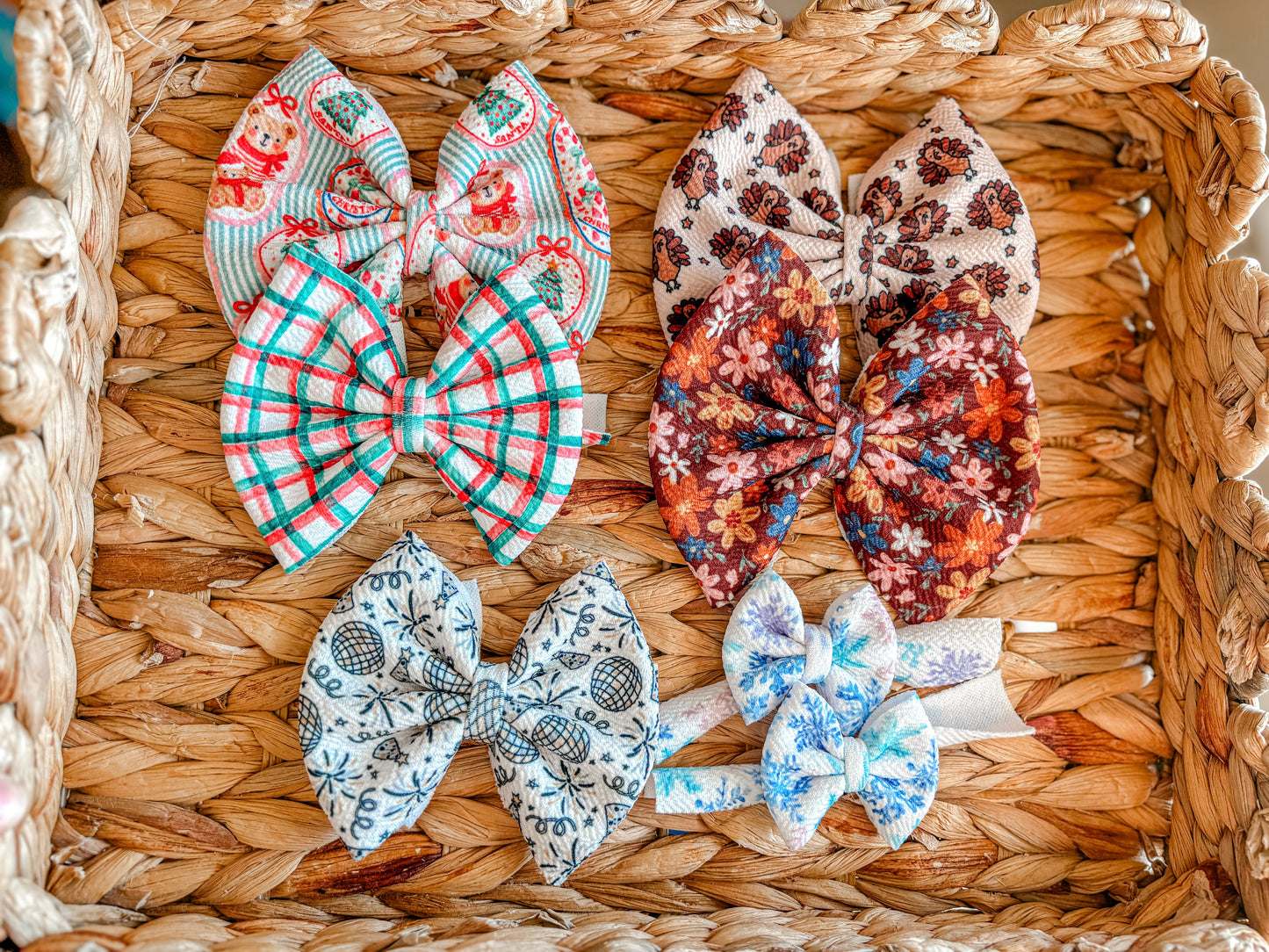 Holiday bow box